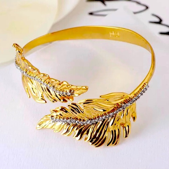 ✂️ALEXIS BITTAR Crystal Gold Leaf Cuff Bracelet - Picture 2 of 16